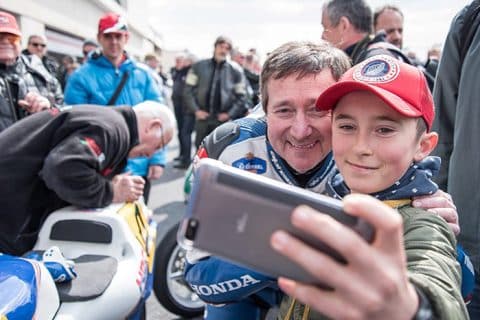 10 bonnes raisons de venir assister à la Sunday Ride Classic 2019 : 5/ Croiser des vedettes et faire un selfie ! 