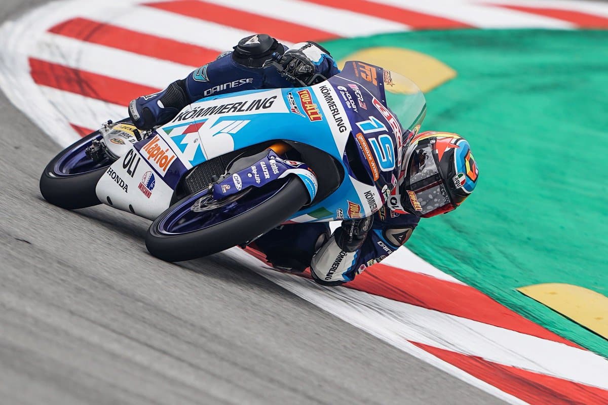 Grande Prêmio da Catalunha, Barcelona, ​​​​Moto3, Qualificação: Rodrigo o mais quente