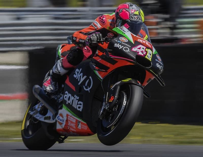 MotoGP Aleix Espargaró : « j’ai tout essayé pour changer quelque chose chez Aprilia, en vain »