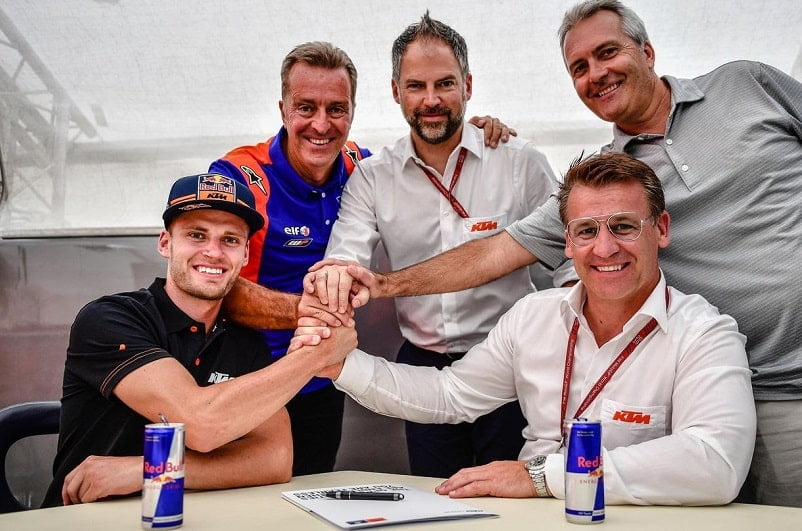 MotoGP: ブラッド・ビンダーはレッドブル KTM Tech2020 チームから 3 年にレースに参戦