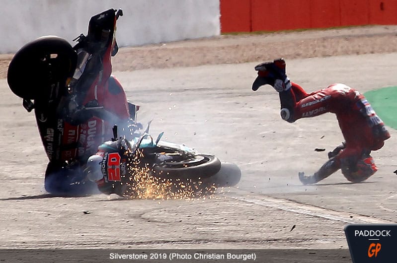 Silverstone MotoGP J3 : Les photos de l’accident du 1er tour