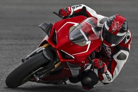 [Street] Öhlins, kit fourche FKR : Du haut niveau pour la Ducati Panigale V4 R