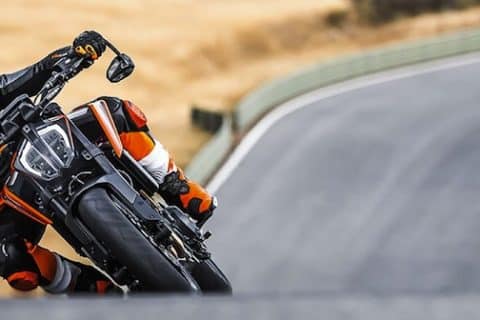 [Rua] Promoções na KTM incluindo um Super Duke R que perde 1 euros