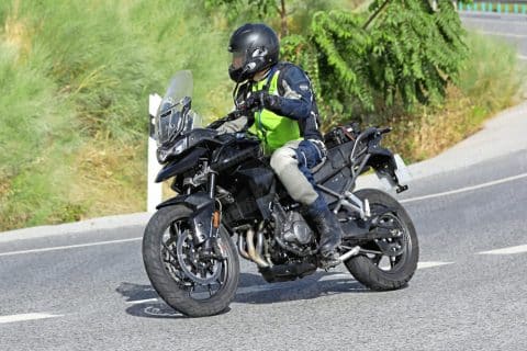[Street] Triumph: the new Tiger XR comes out of the woods