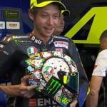 MotoGP Misano J2 : Valentino Rossi présente son nouveau casque au goût de Piadina