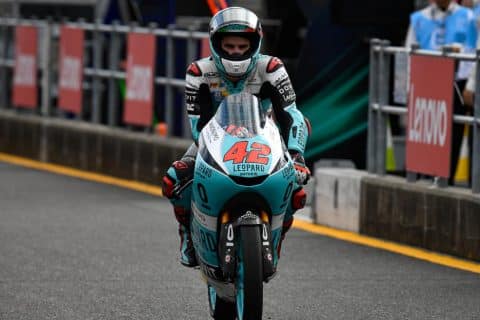 Qualificação Moto3 Austrália: vento, chuva, óleo, quedas e Ramírez!