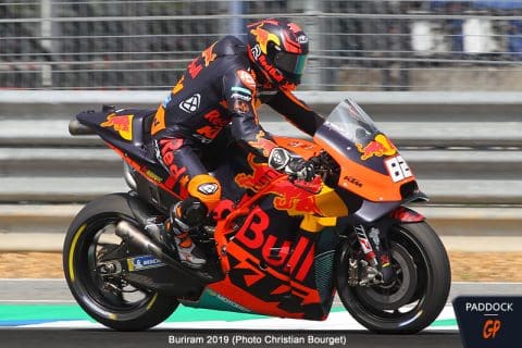 MotoGPタイ・ブリラムJ2：ミカ・カリオ（KTM/21）の顔をしかめるスープ