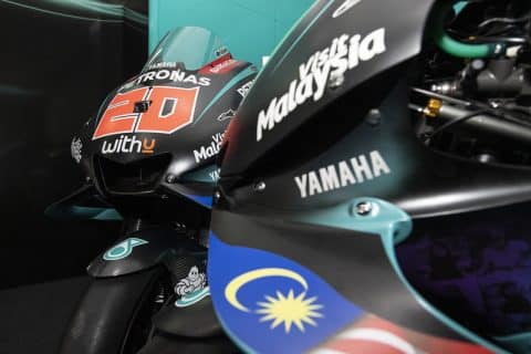 MotoGP Malaisie Sepang : Petronas affiche ses fans sur ses Yamaha (Photos)