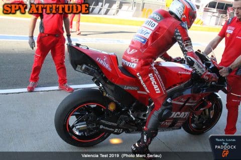 « Spy Attitude » MotoGP : Lasers et projecteur pour la Ducati