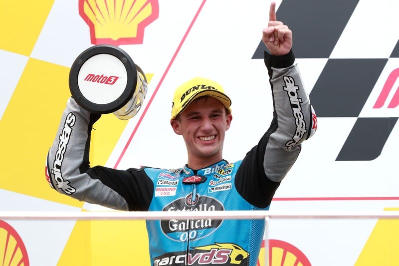Moto3 : Premier podium pour le 2e plus jeune de la catégorie