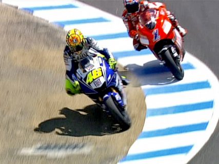 MotoGP : Valentino Rossi rend hommage à Casey Stoner