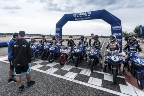 [CP] 2e édition des bLU cRU Pro Days sur le circuit Carole (93)