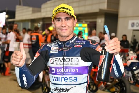 Moto3 ロサイル カタール レース: アルバート アレナスが KTM に 100 回目の勝利を与える