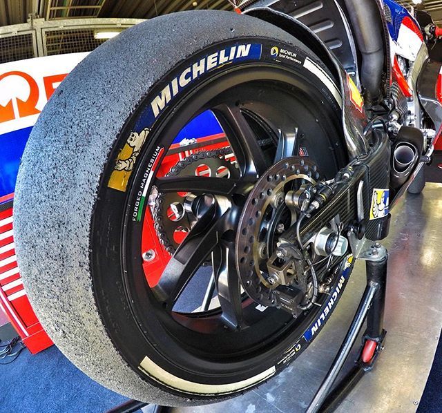MotoGP_Tyre_End_Race_1 Paddock GP
