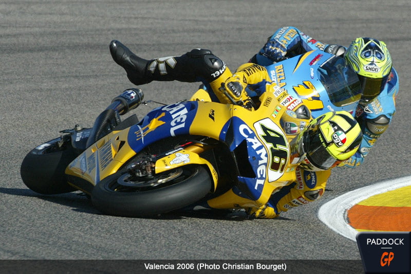 [Photos] La chute du titre manqué de Valentino Rossi