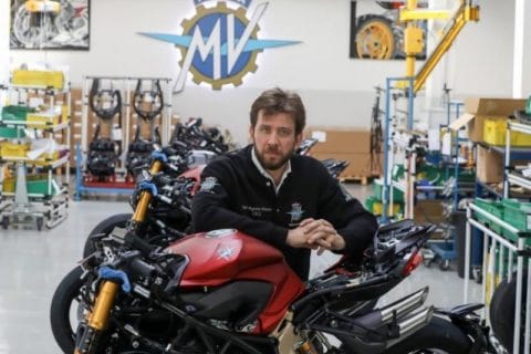 [Street] MV Agusta fait don d'une Quant Studio 5 Real-Time PCR System à l'hôpital de Varèse