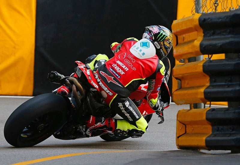 Courses sur route : La situation actuelle vue par John McGuinness