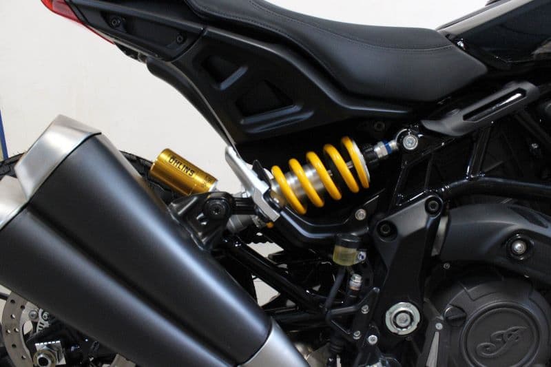 [Street] Indian FTR 1200 : amortisseurs Öhlins pour gagner en performance