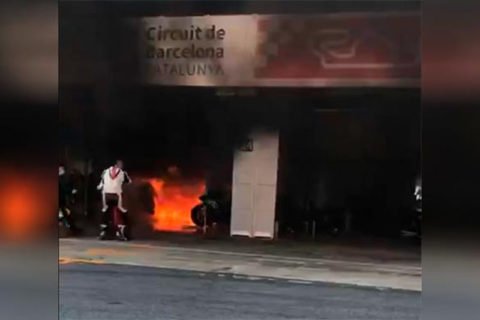 (Vidéo) Un incendie dévore deux motos dans les stands du Circuit de Barcelona-Catalunya