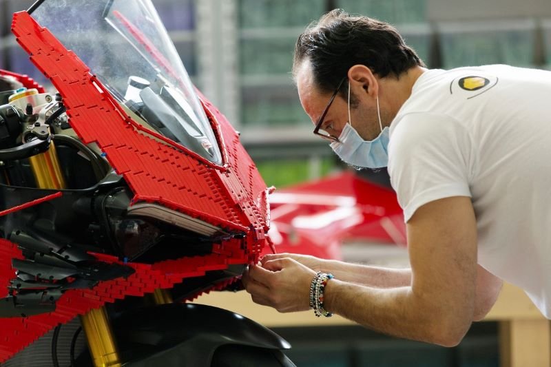 [Street] Lego : une Ducati Panigale V4 R à l’échelle 1/1