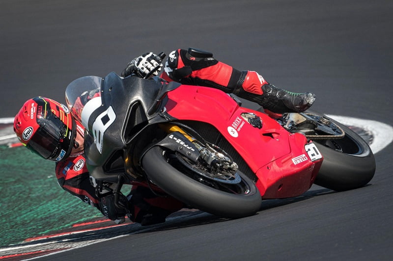 WSBK, Interview exclusive de Sylvain Barrier : « La Panigale V4 R est une vraie moto de course »