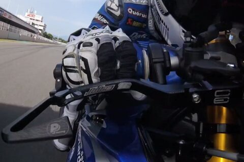 WSBK：ジュール・クルーゼルとコランタン・ペロラーリ（GMT 94ヤマハ）のバルセロナテストのオンボードカメラ