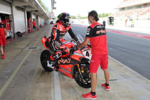 WSBK, Tests de Barcelone J1 : Scott Redding terrasse Jonathan Rea, Loris Baz en embuscade sur sa nouvelle moto...