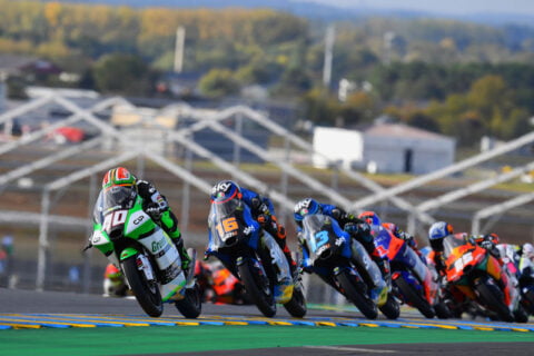 Moto3：ダリン・ビンダーに技術的問題、マクシミリアン・コフラーがレース進出【CP】