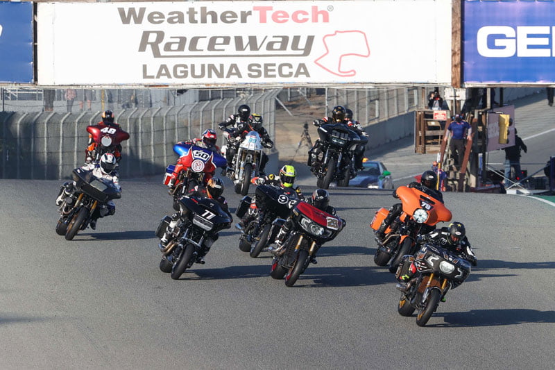 Insolite et spectaculaire : La première course de Baggers fait un carton à Laguna Seca ! (Vidéo)