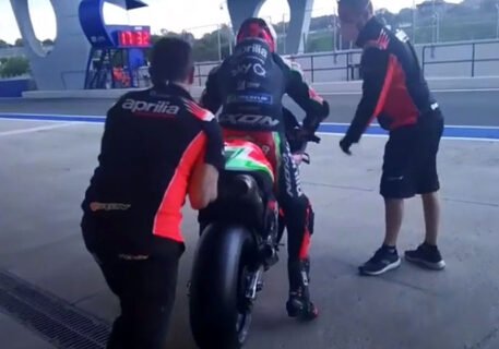 MotoGP Aprilia private test in Jerez: it screams!