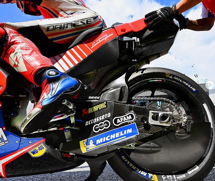 MotoGP et la pression du pneu avant : les pilotes Ducati se rendent-ils  compte qu'ils passent aux aveux sur la saison 2022 ? - Paddock GP