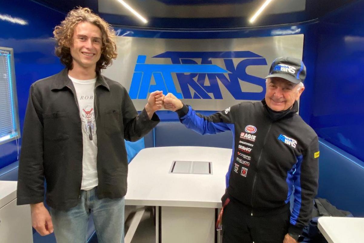 Joe Roberts Schwantz doesn't understand how at 23 you can refuse a place in MotoGP as an official, even if it's Aprilia...