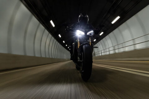 [Street] Triumph Speed ​​Triple 1200 RS: a teaser before the official presentation