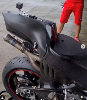 MotoGP: 本物の Ducati GP21 は黒でヘレスにあります!