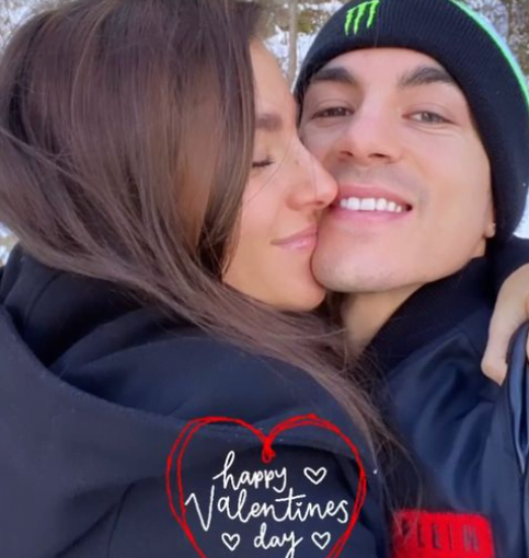 Maverick Viñales fête la Saint Valentin ...