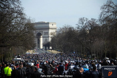 Street : Grosse mobilisation des motards à Paris à l'appel de la FFMC