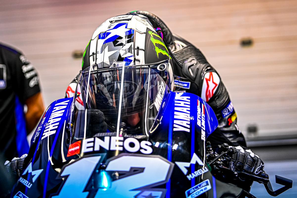 Maverick Viñales is already with his nose in the bubble...