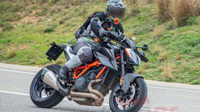 [Street] KTM 1290 Super Duke RR, voici les premières photos