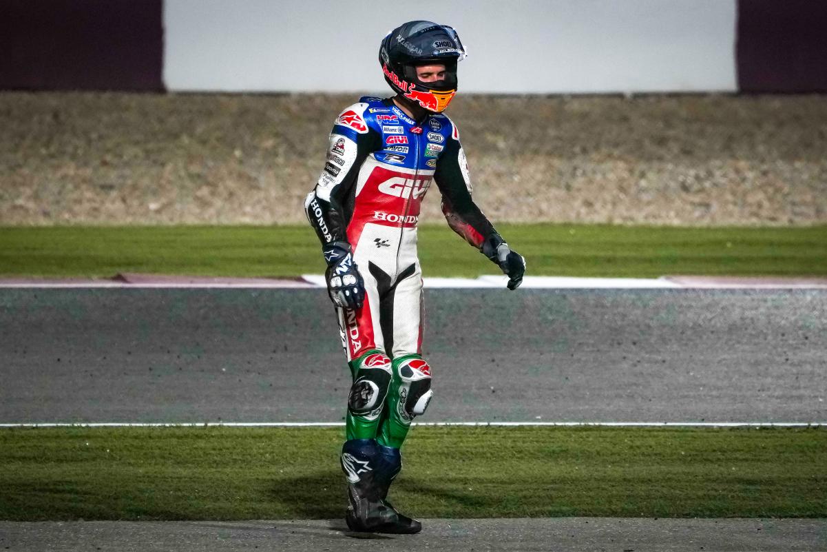 MotoGP カタール：アレックス・マルケスが足の骨折から回復した姿を披露