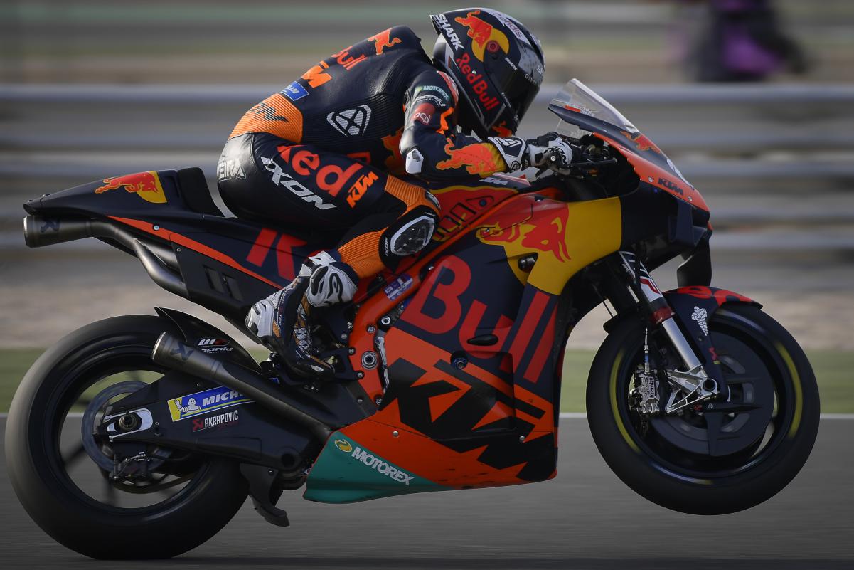 Miguel Oliveira makes Qatar smile again at KTM