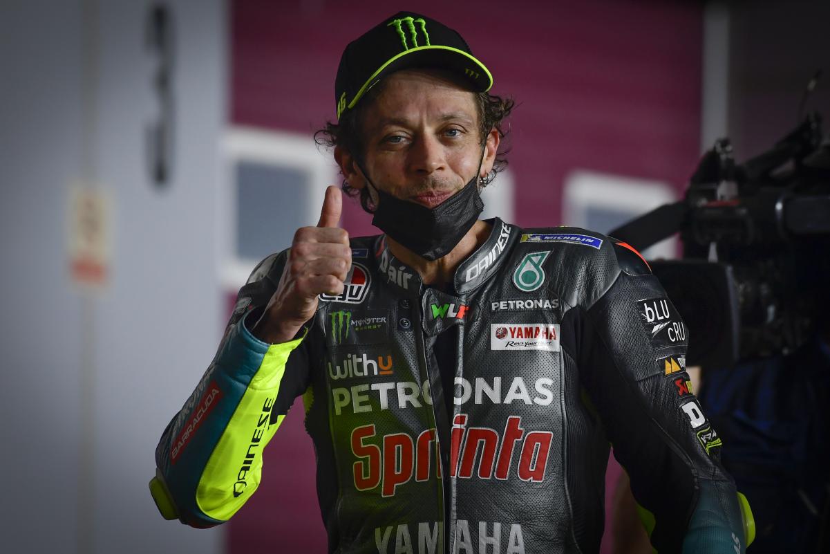 MotoGP Marco Lucchinelli impitoyable avec Rossi : « il enlève une moto à un jeune »
