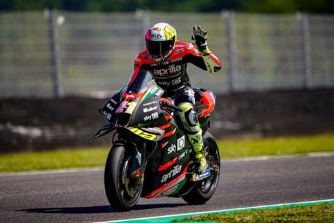 MotoGP Italie J1 : Une canette de Coca extraite du bras d'Aleix Espargaró (Aprilia/8)