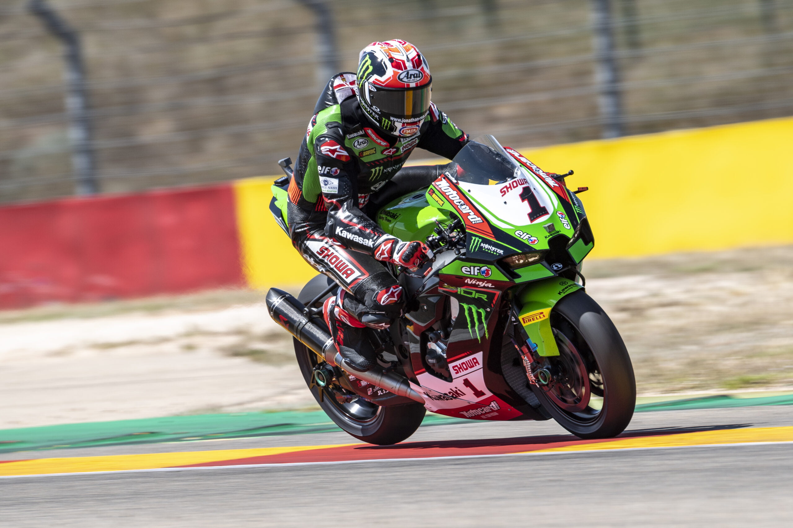 Superbike – Aragón: Rea and Kawasaki in ambush at the end of the first day