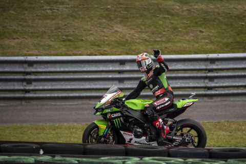 Superbike Assen Course 1 : Rea sort vainqueur d'une bataille à trois pour la victoire !