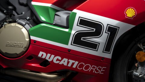 [Street] : Ducati booste la carrière de la Panigale V2 avec Bayliss et le nouveau Supersport