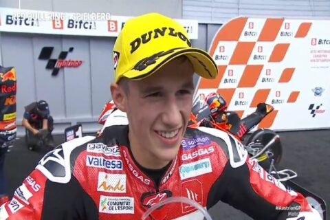 MotoGP Assen Parade LIVE : La charrette version néerlandaise…