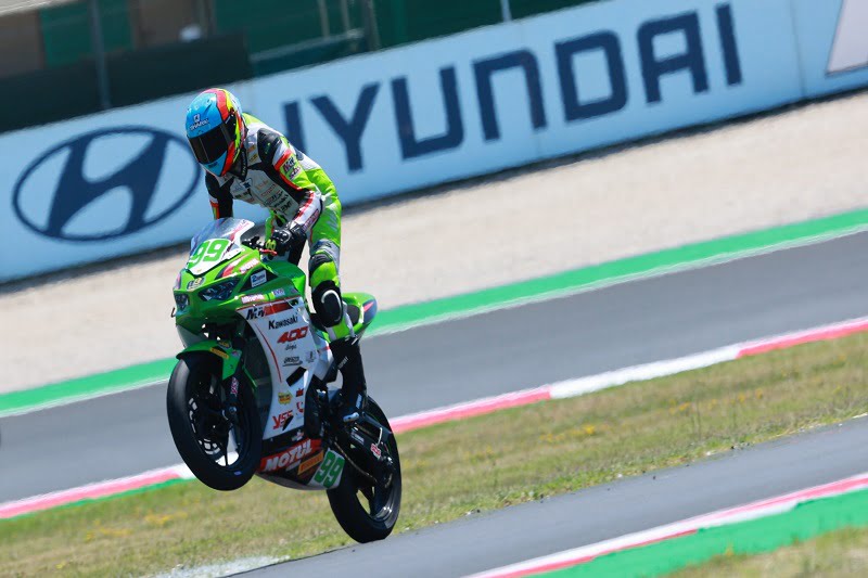 WSBK Supersport 300 Magny-Cours J3: Golpe duplo para Huertas!