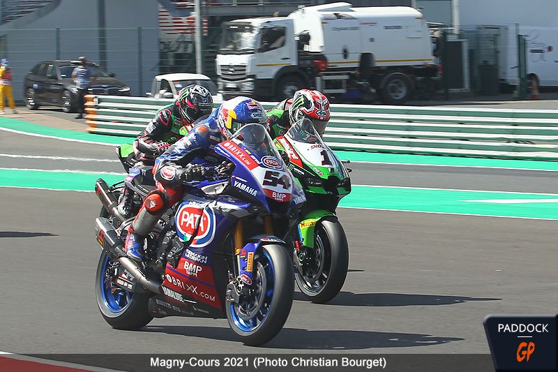 WSBK Superbike Magny-Cours Warm up: Razgatlioglu doesn’t give up