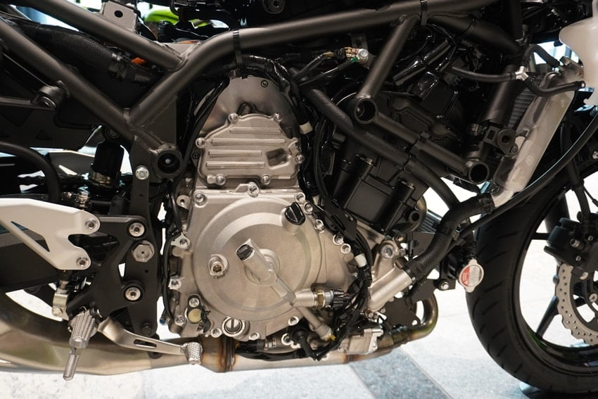 Street] Kawasaki brevète une moto hybride dotée d'un compresseur électrique  - Paddock GP