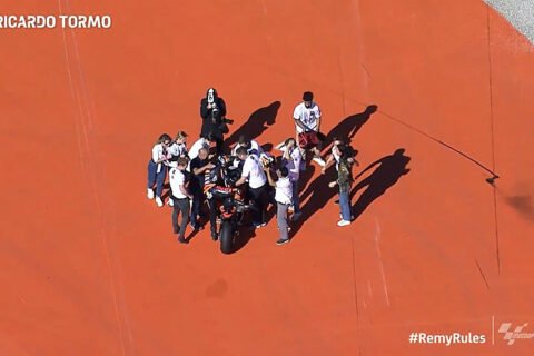 MotoGP Allemagne Parade LIVE : La charrette version germanique…